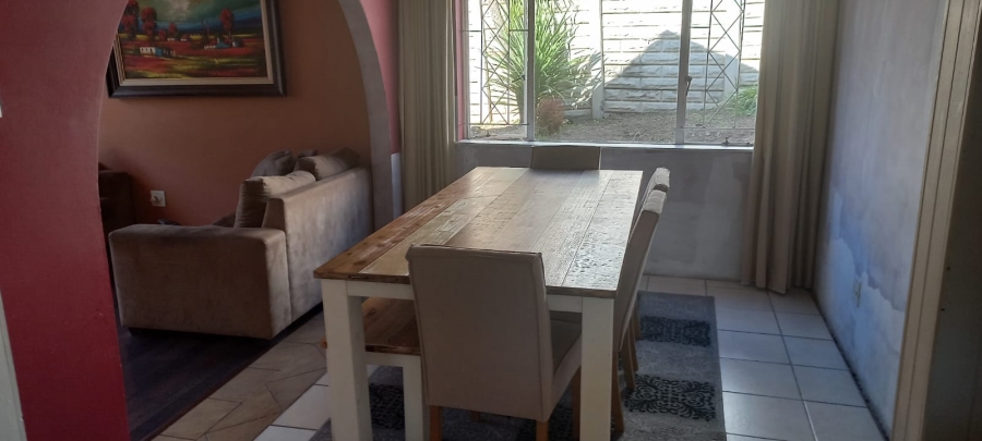 5 Bedroom Property for Sale in Beacon Bay North Eastern Cape